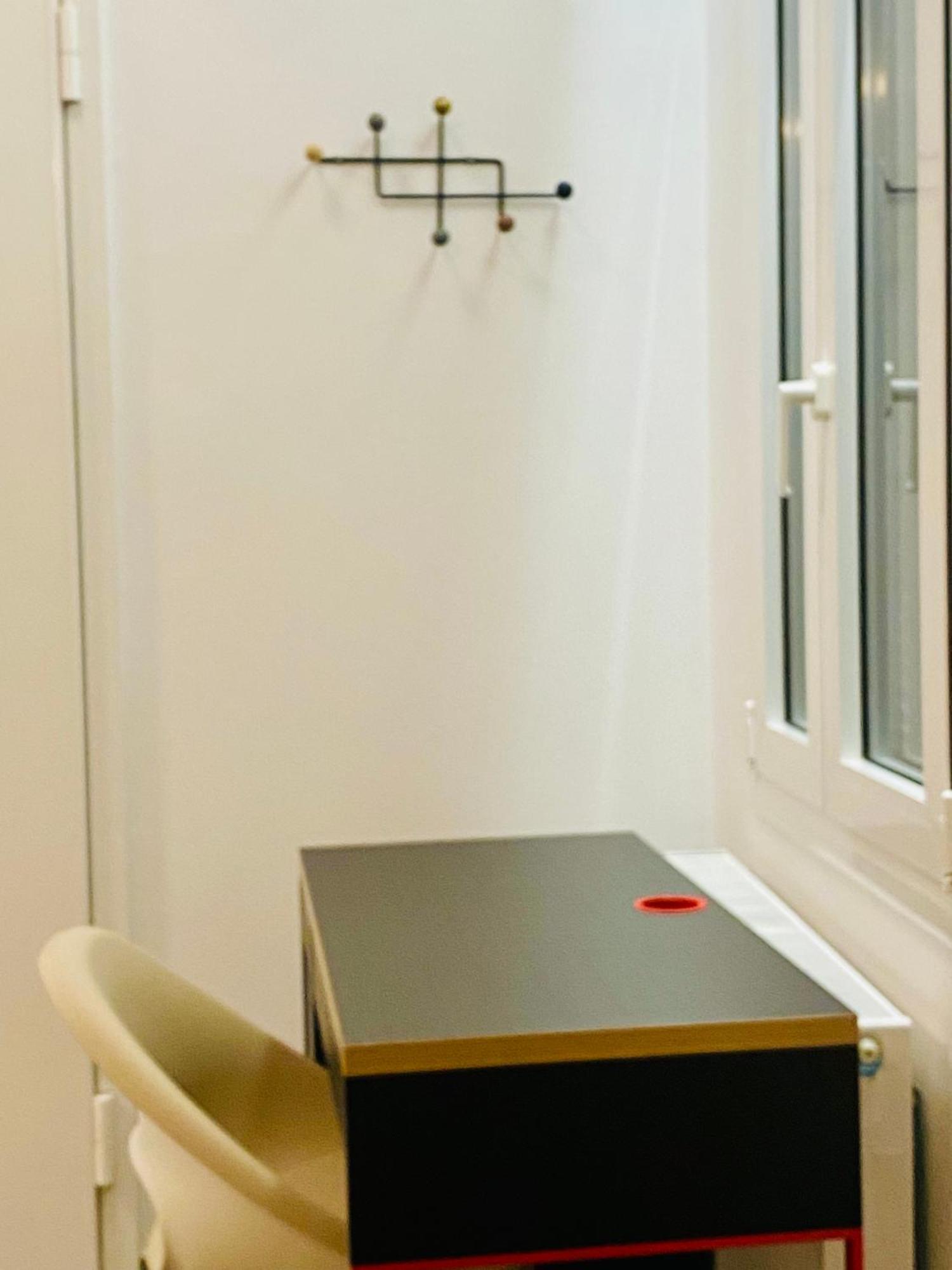 Antinoros Inn, Stylish Apartment,3' To Metro Афины Экстерьер фото